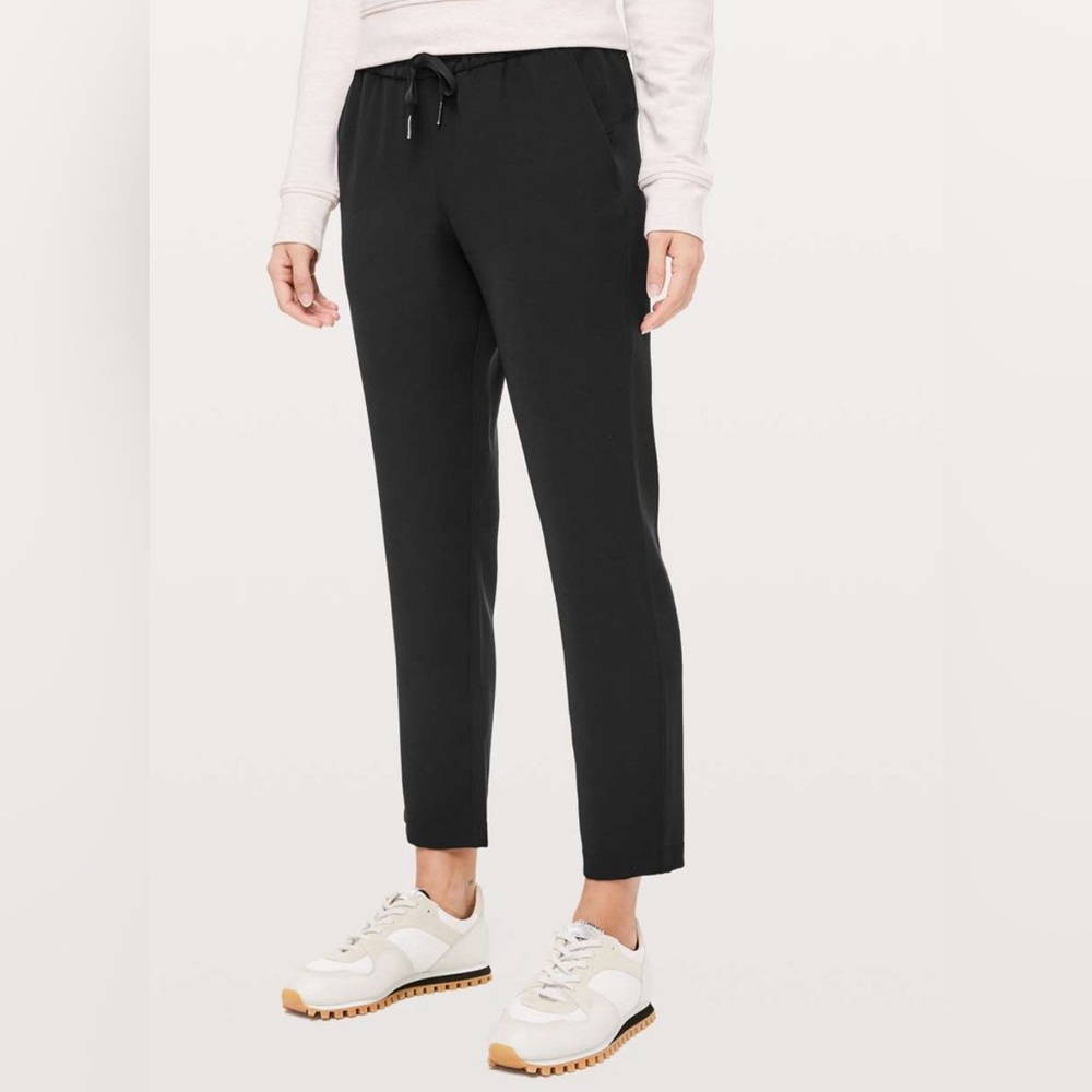 LULULEMON on the fly pant VERY GOOD USED CONDITION